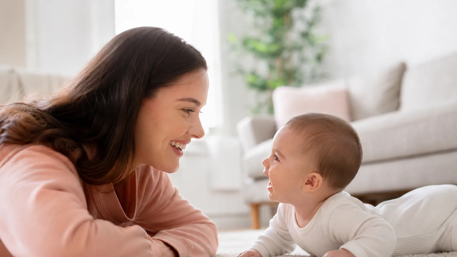 Développement de bébé mois par mois : 0 à 3 ans